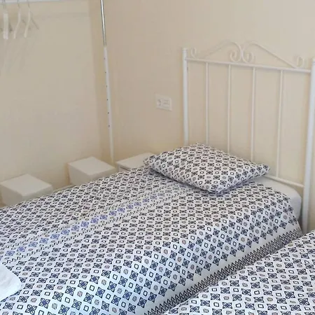 Charming In 80 Sqm Garden Views Apartment Oviedo
