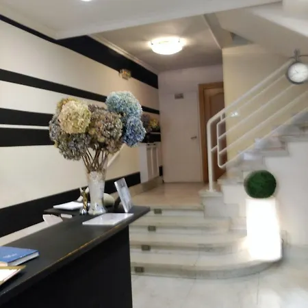 Apartment Charming In 80 Sqm Garden Views