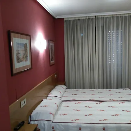 Apartment Charming In 80 Sqm Garden Views Oviedo